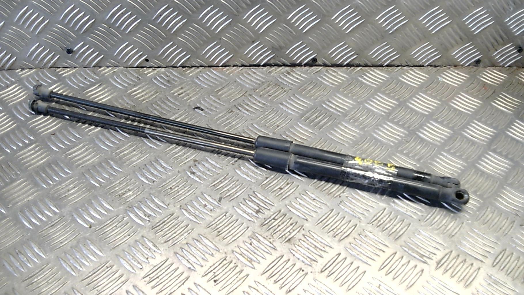 Verin de coffre CITROEN C4 1 PHASE 2 Diesel - 1