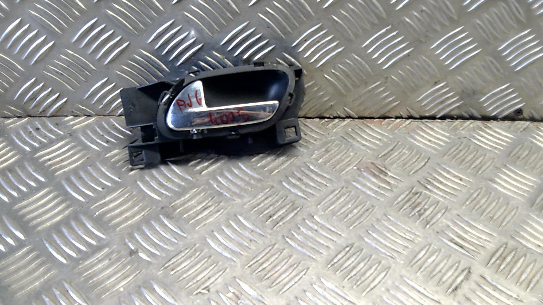 Poignee interieur avant gauche CITROEN C4 1 PHASE 2 Diesel - 1