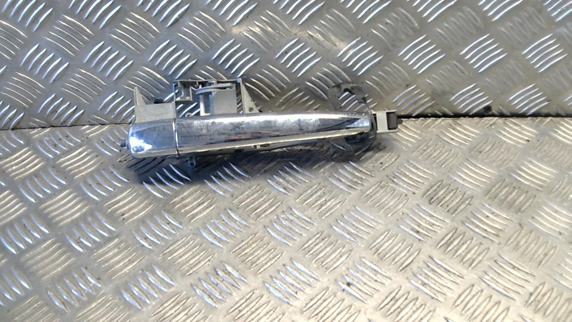 Poignee porte avant droit CITROEN DS3 PHASE 1 Essence - 1