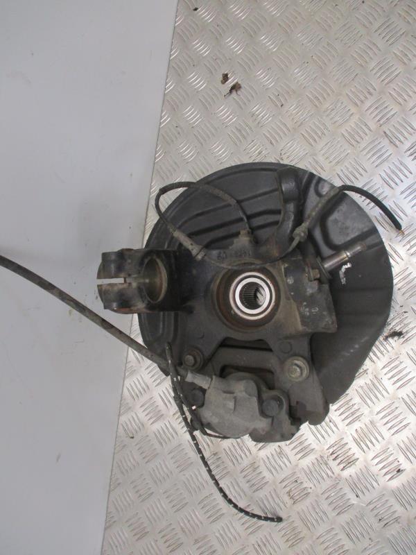 Moyeu avant droit BMW X3 E83 PHASE 2 Diesel - 1