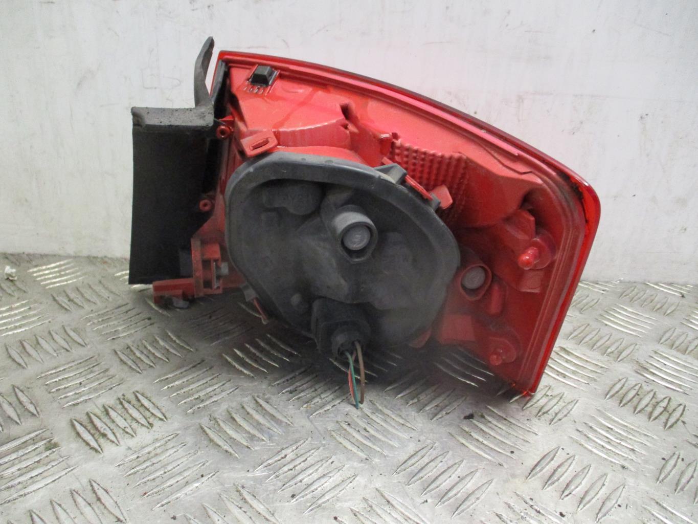 Feu arriere principal gauche (feux) SEAT EXEO ST BREAK Diesel - 1