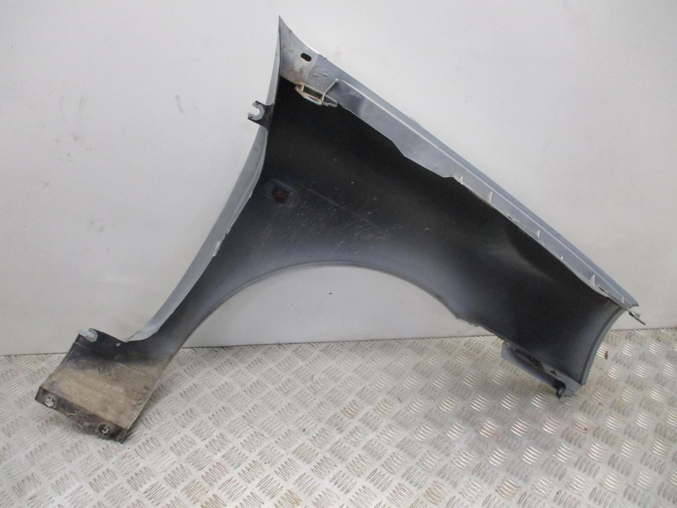 Aile avant gauche RENAULT CLIO 2 PHASE 2 Diesel - 1