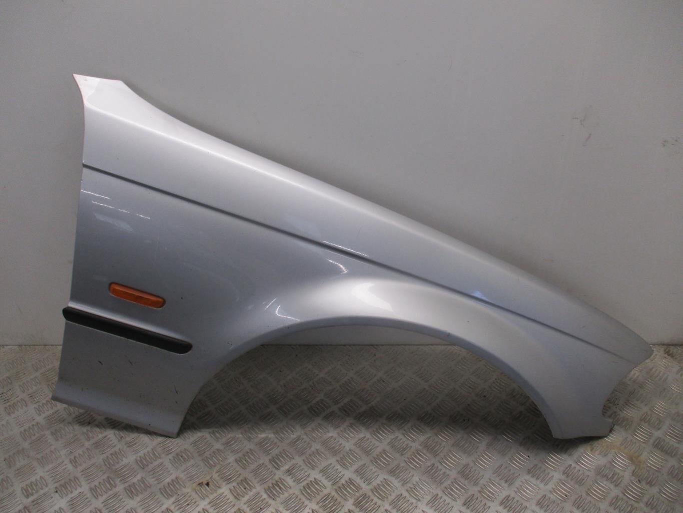 Aile avant droit BMW SERIE 3 E36 TOURING BREAK Diesel - 1