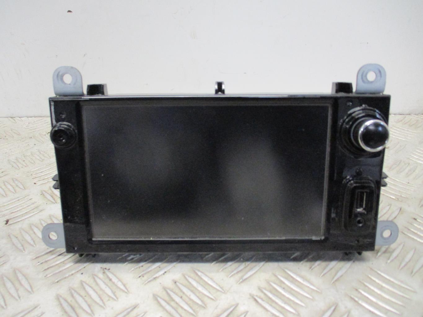 Autoradio d'origine RENAULT CLIO 4 PHASE 1 Diesel - 1