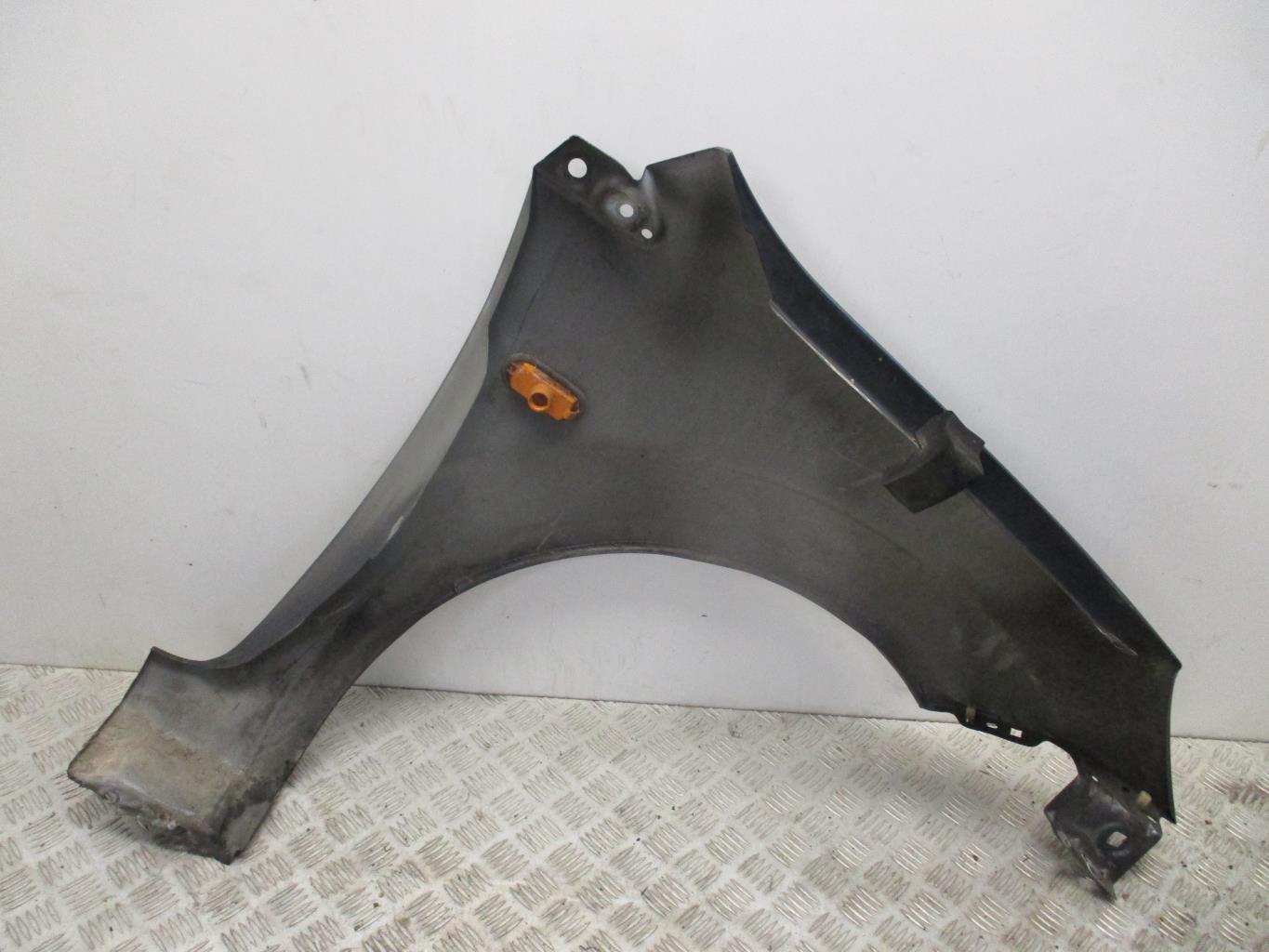 Aile avant gauche FORD FIESTA 5 PHASE 2 Diesel - 1