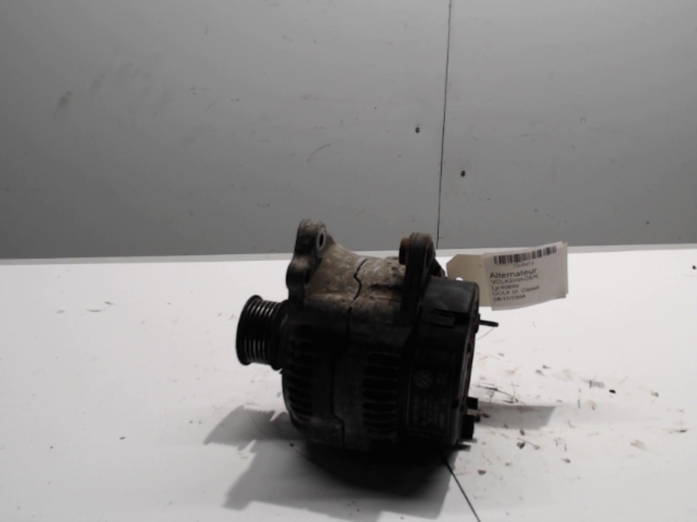 Alternateur VOLKSWAGEN GOLF 3 Diesel - 1