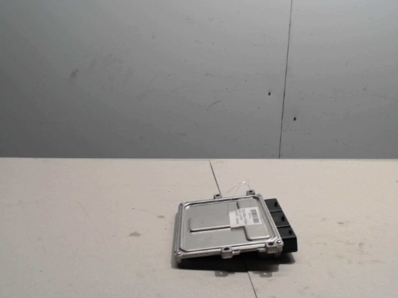 Calculateur moteur - DACIA...