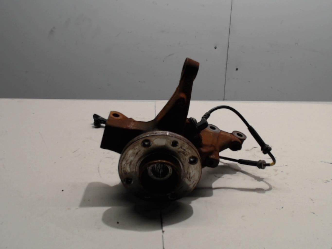 Fusee avant droit DACIA SANDERO 2 PHASE 2 Essence - 1