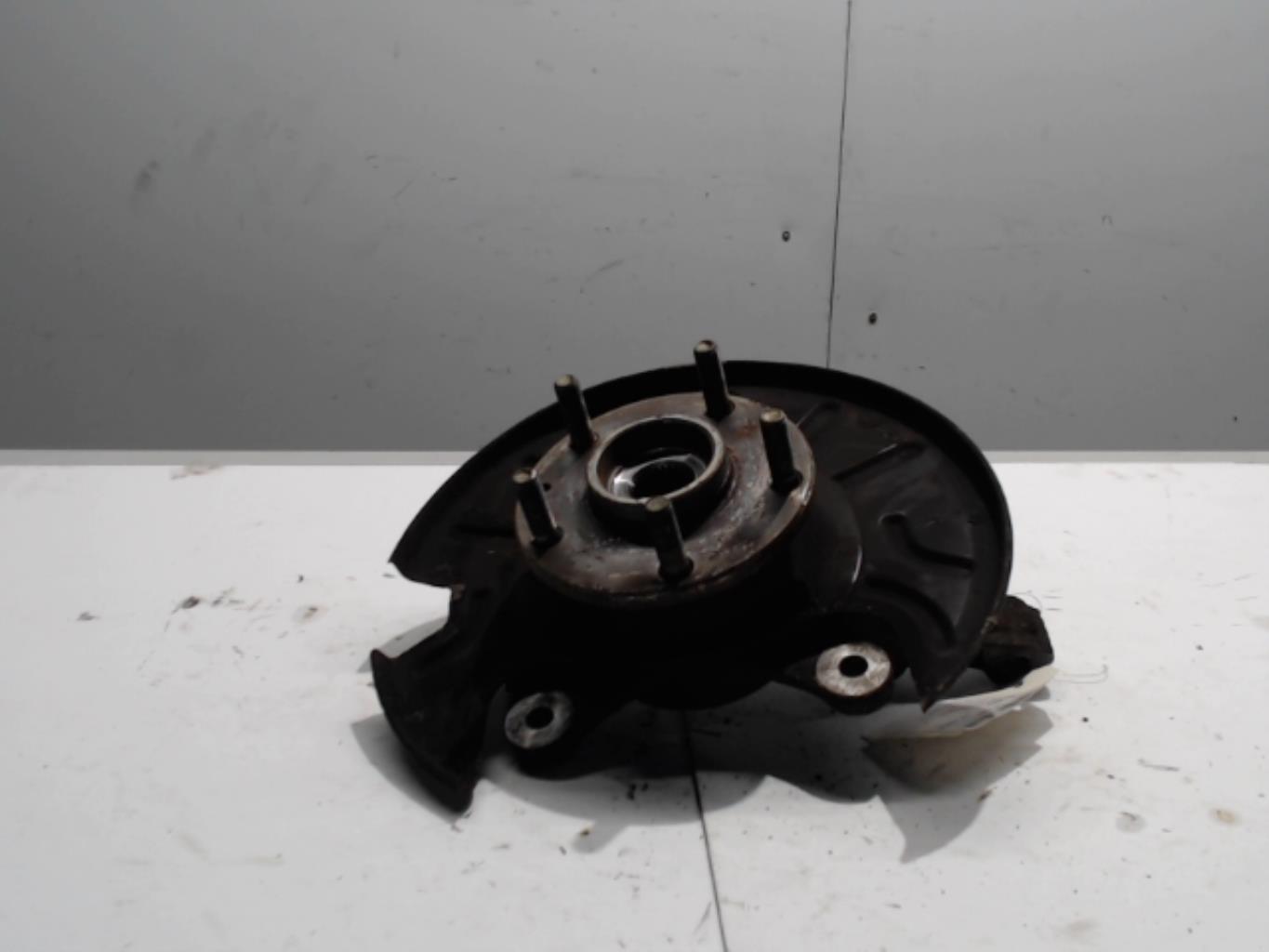 Fusee avant droit LAND ROVER FREELANDER 1 PHASE 4 Diesel - 1