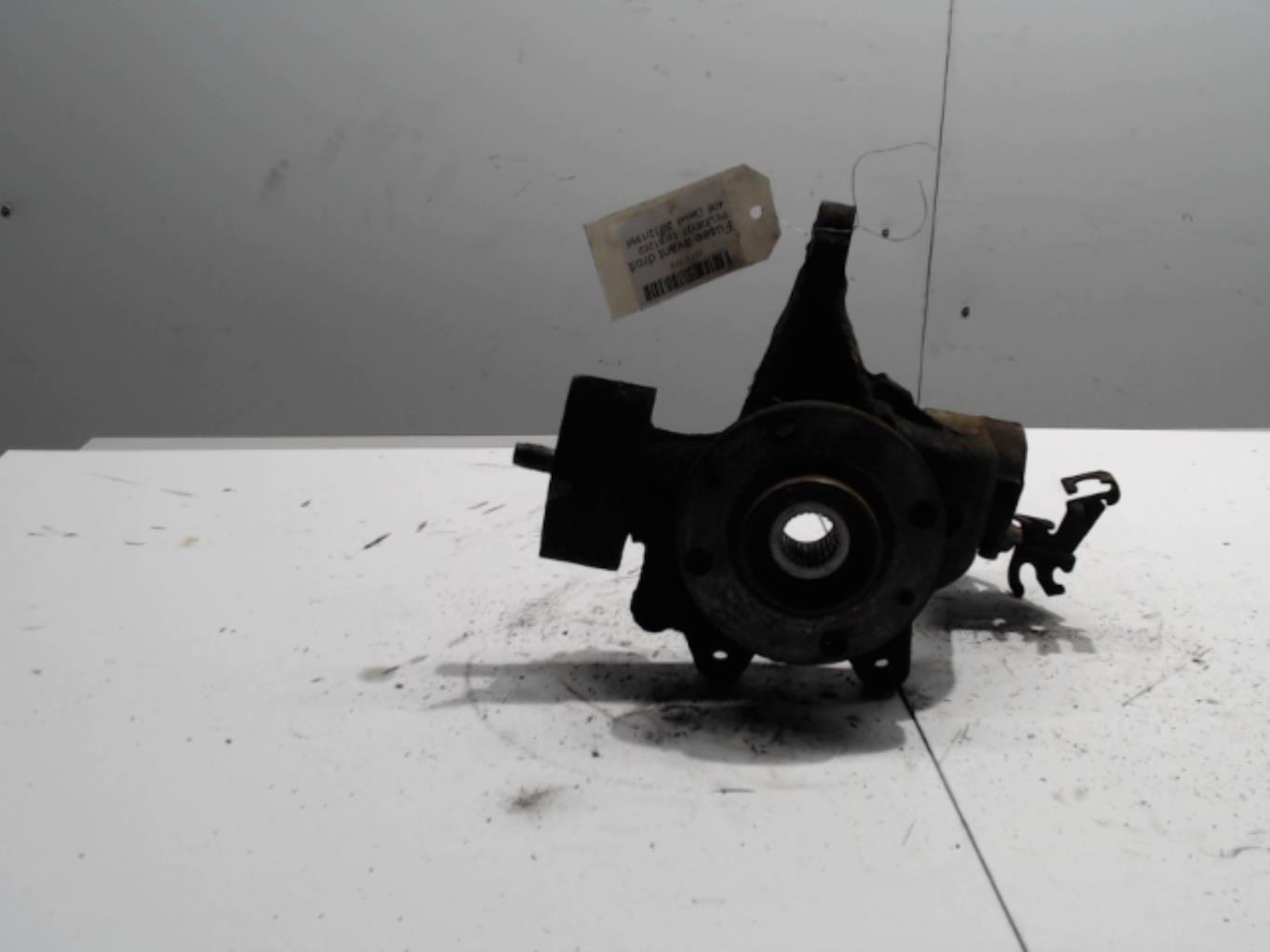 Fusee avant droit PEUGEOT 406 PHASE 1 Diesel - 1