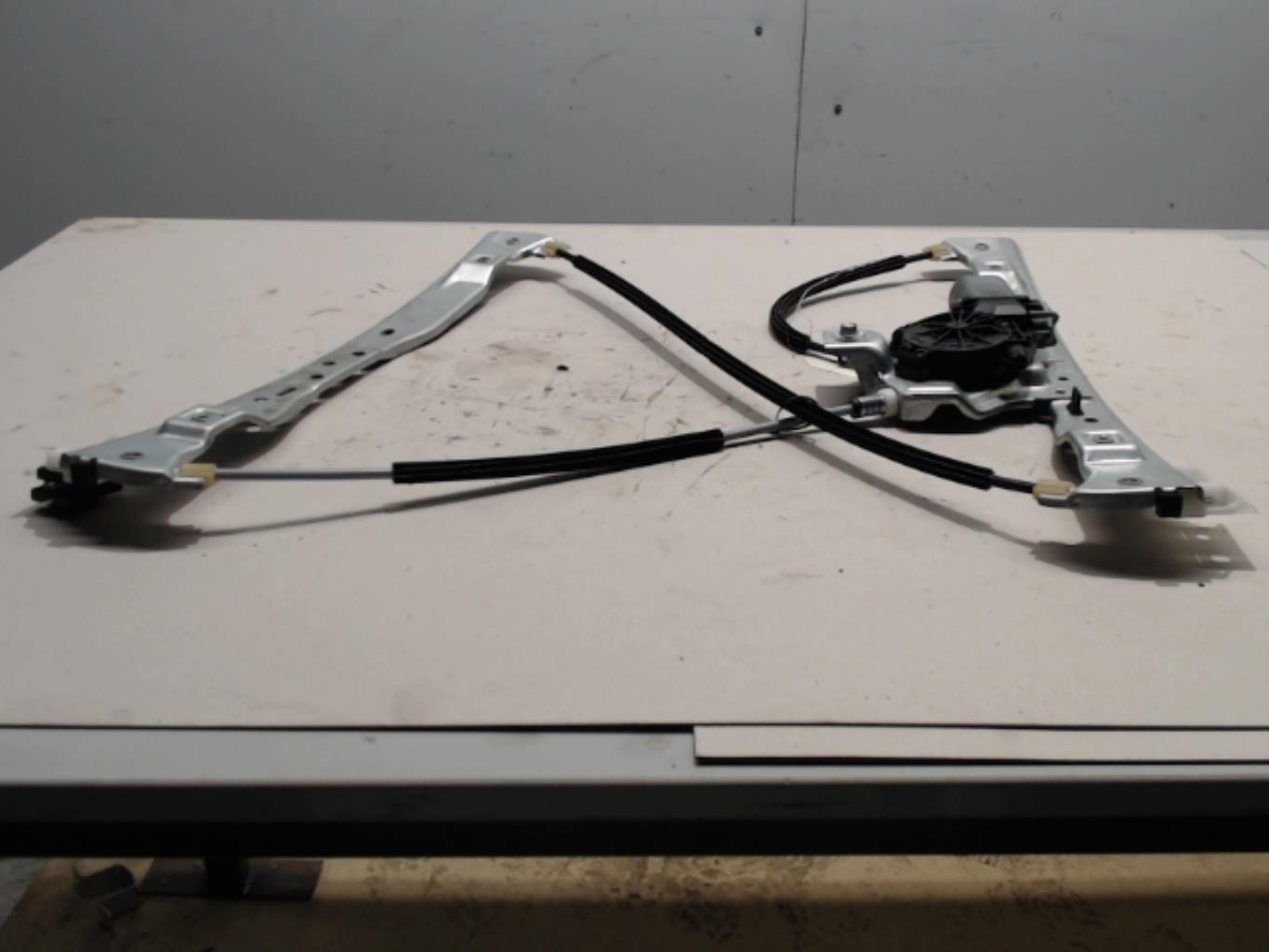 Leve vitre electrique avant...