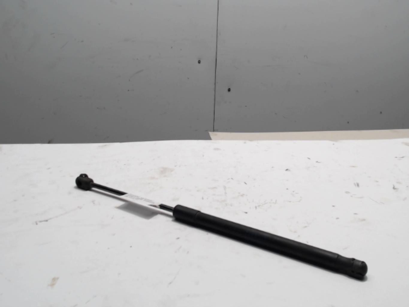 Verin de coffre gauche SUZUKI SWIFT 3 Essence - 1
