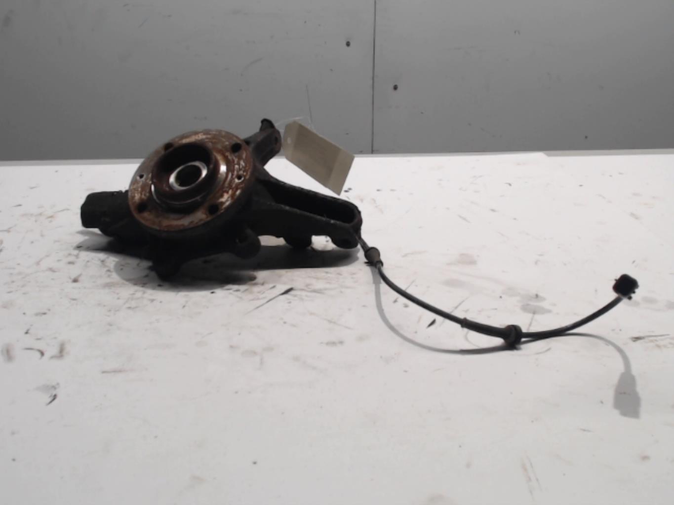Fusee avant droit CITROEN BERLINGO 2 PHASE 1 Diesel - 1