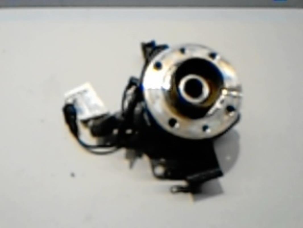Fusee avant droit RENAULT CLIO 4  - 1