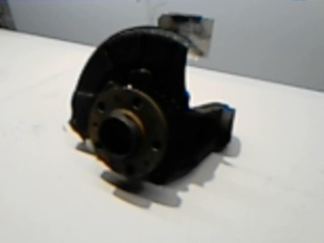 Fusee avant droit VOLKSWAGEN BORA BREAK Diesel - 1