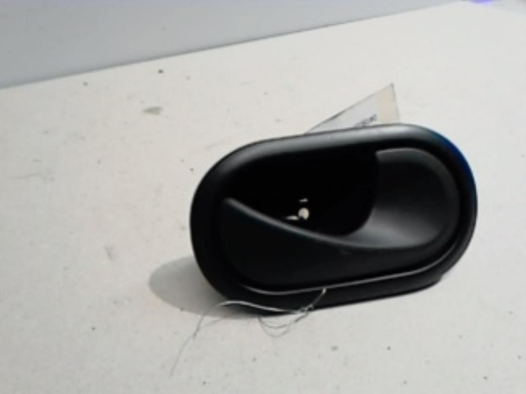 Poignee interieur avant droit RENAULT TWINGO 2 Diesel - 1