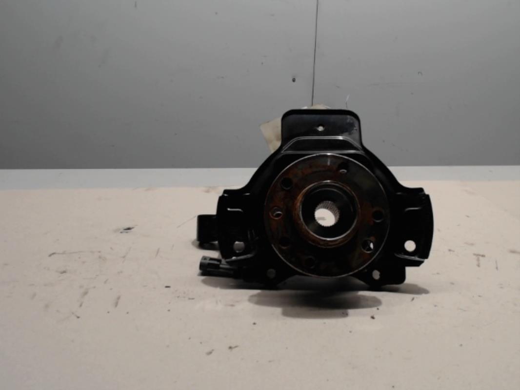 Fusee avant gauche - OPEL...