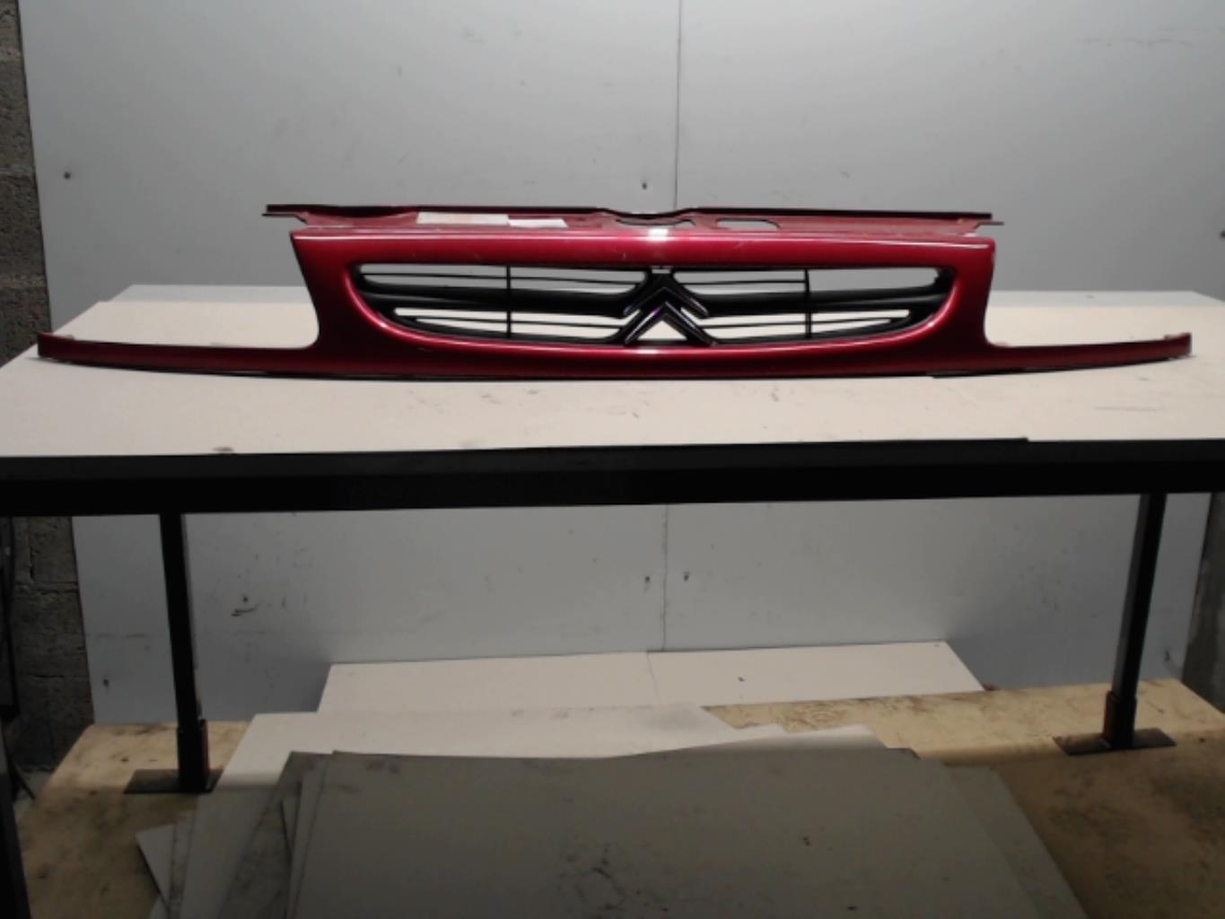 Calandre - CITROEN SAXO...