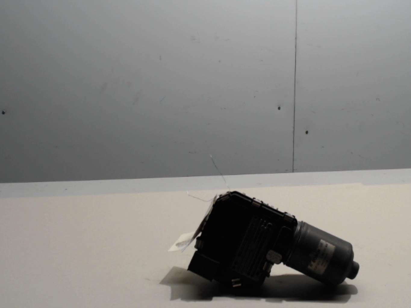 Moteur essuie glace avant -...
