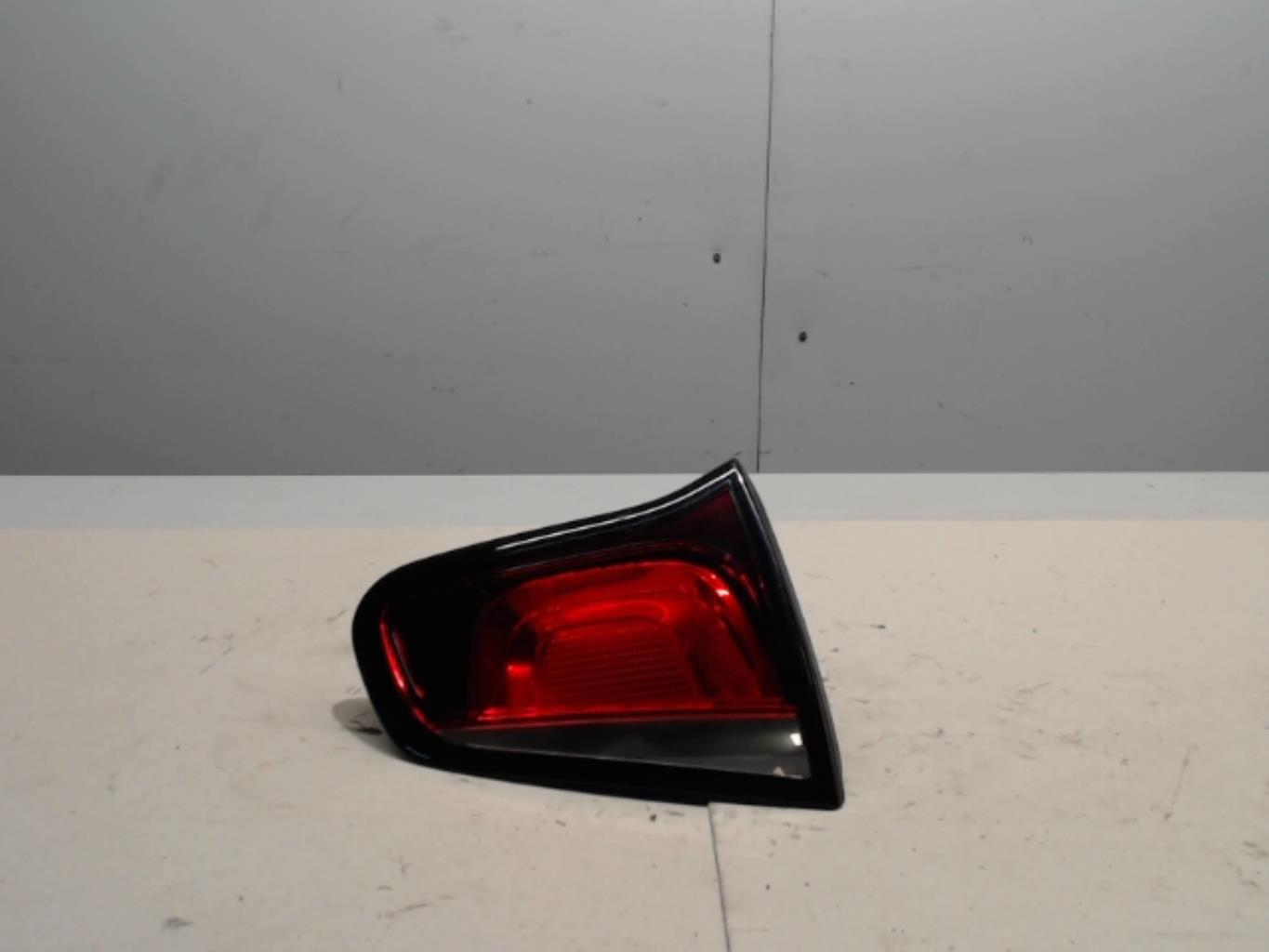 Feu arriere secondaire gauche (feux) CITROEN C3 2 PHASE 2 Essence - 1