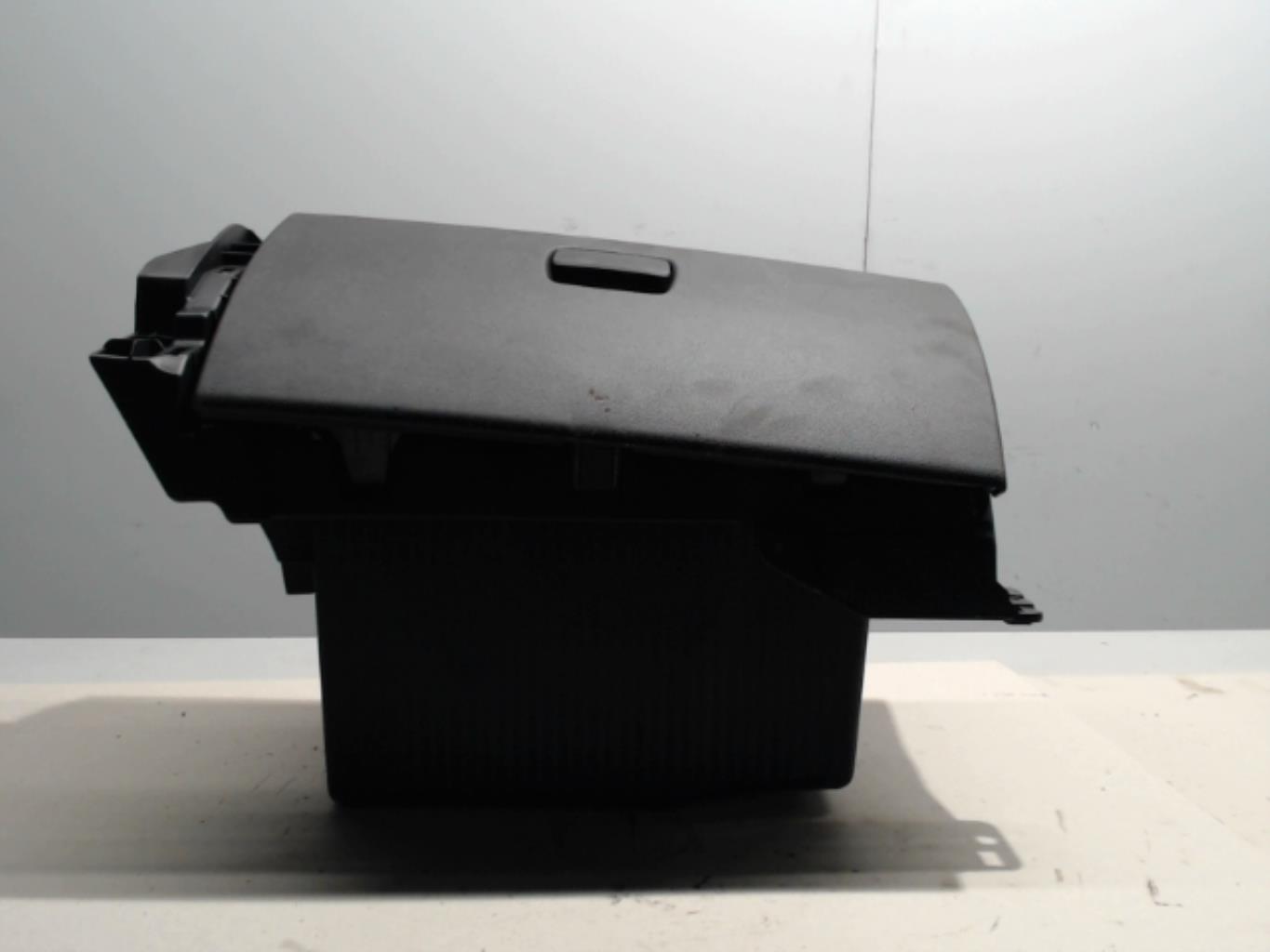 Boite a gants RENAULT TRAFIC 3 Diesel - 1
