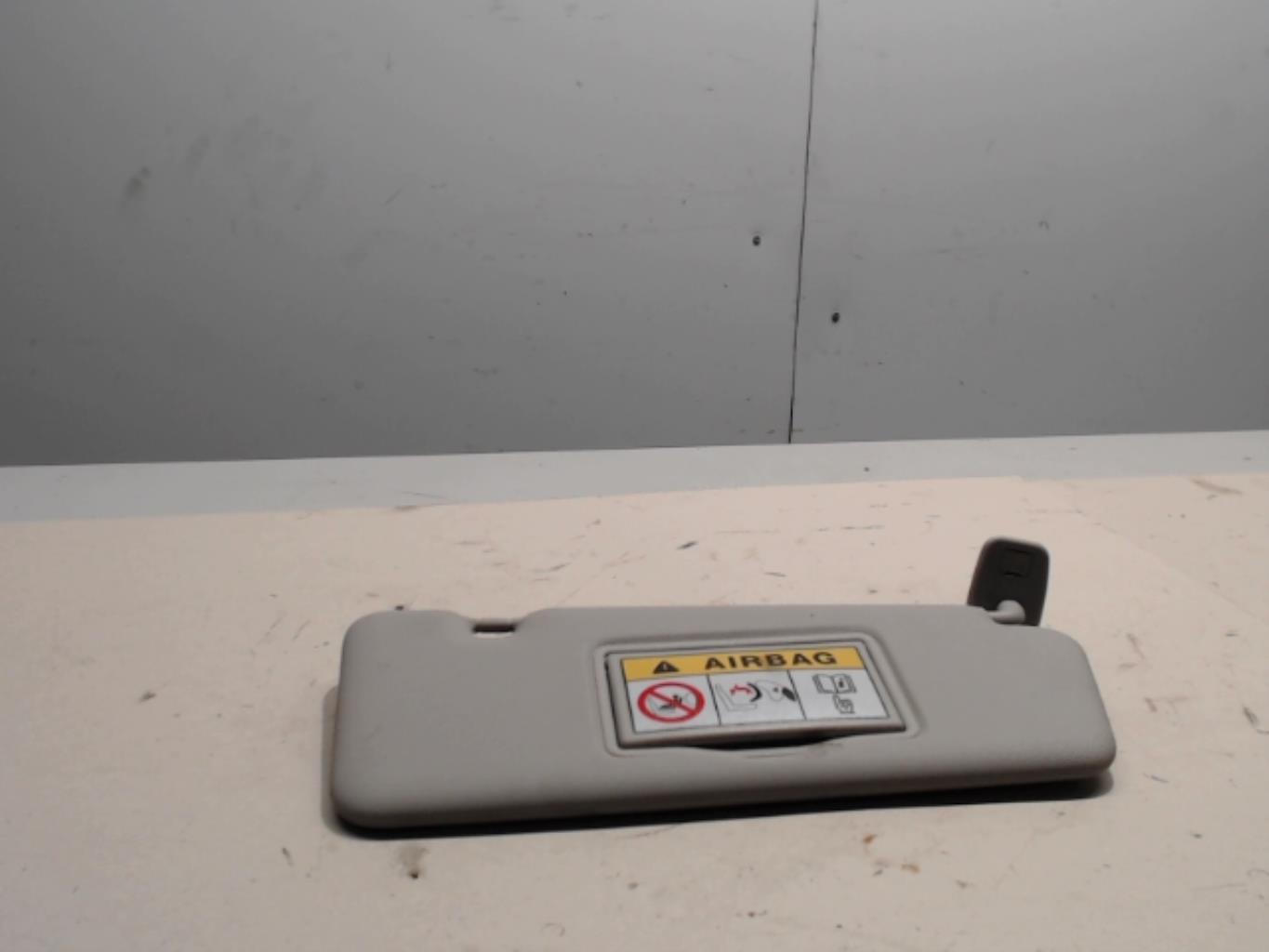 Pare soleil droit RENAULT CLIO 4 Essence - 1
