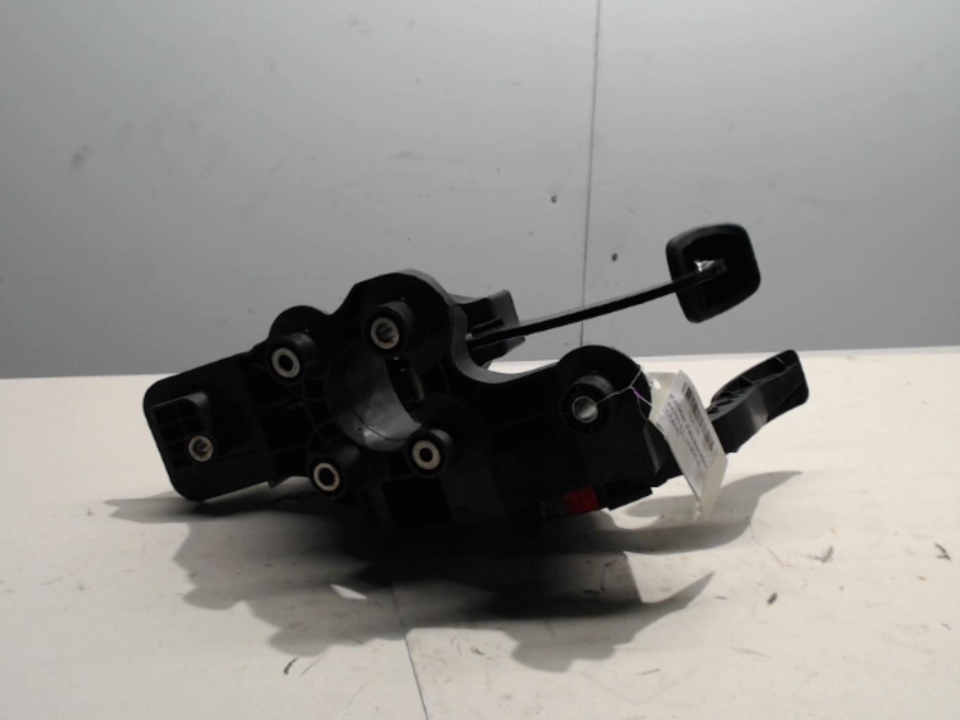 Pedale d'accelerateur RENAULT TRAFIC 3 Diesel - 1