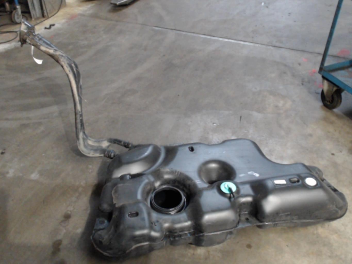 Reservoir essence DACIA SANDERO 1  - 1