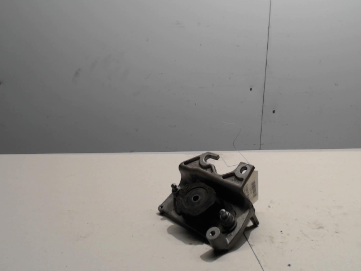 Support de boite RENAULT CLIO 4 PHASE 2 Essence - 1