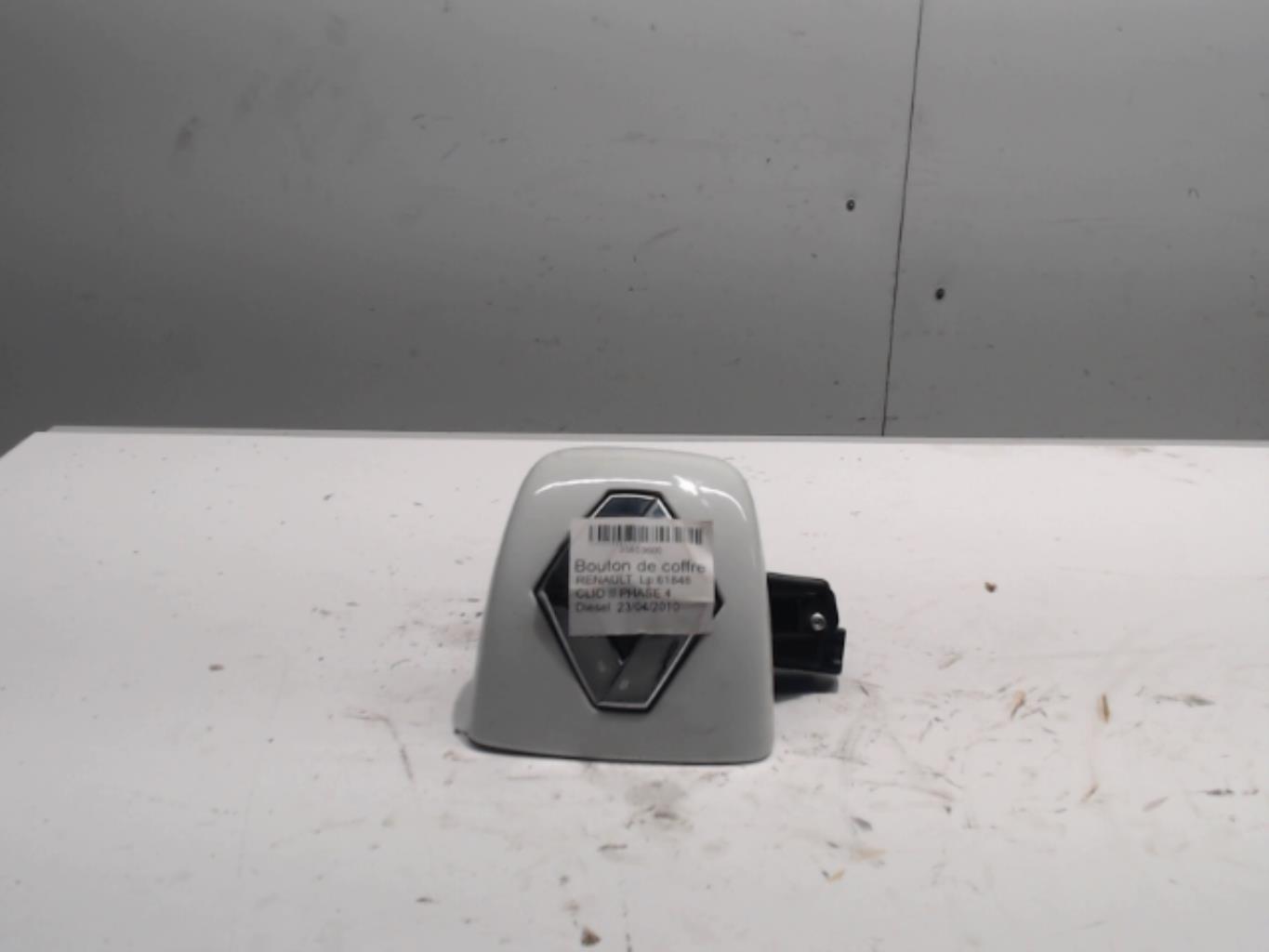 Bouton de coffre RENAULT CLIO 2 CAMPUS PHASE 2 Diesel - 1