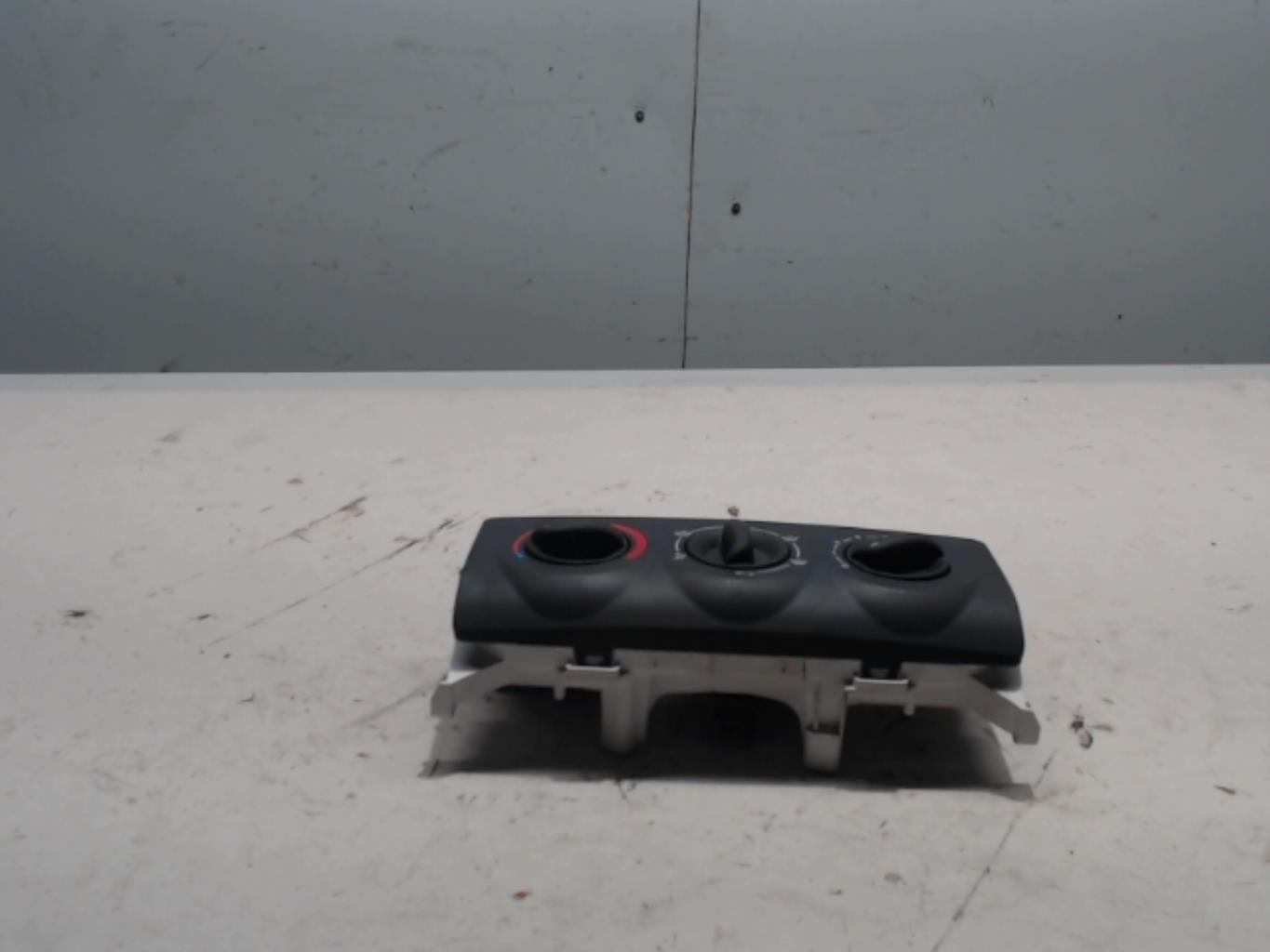 Commande chauffage RENAULT CLIO 2 CAMPUS PHASE 2 Essence - 1