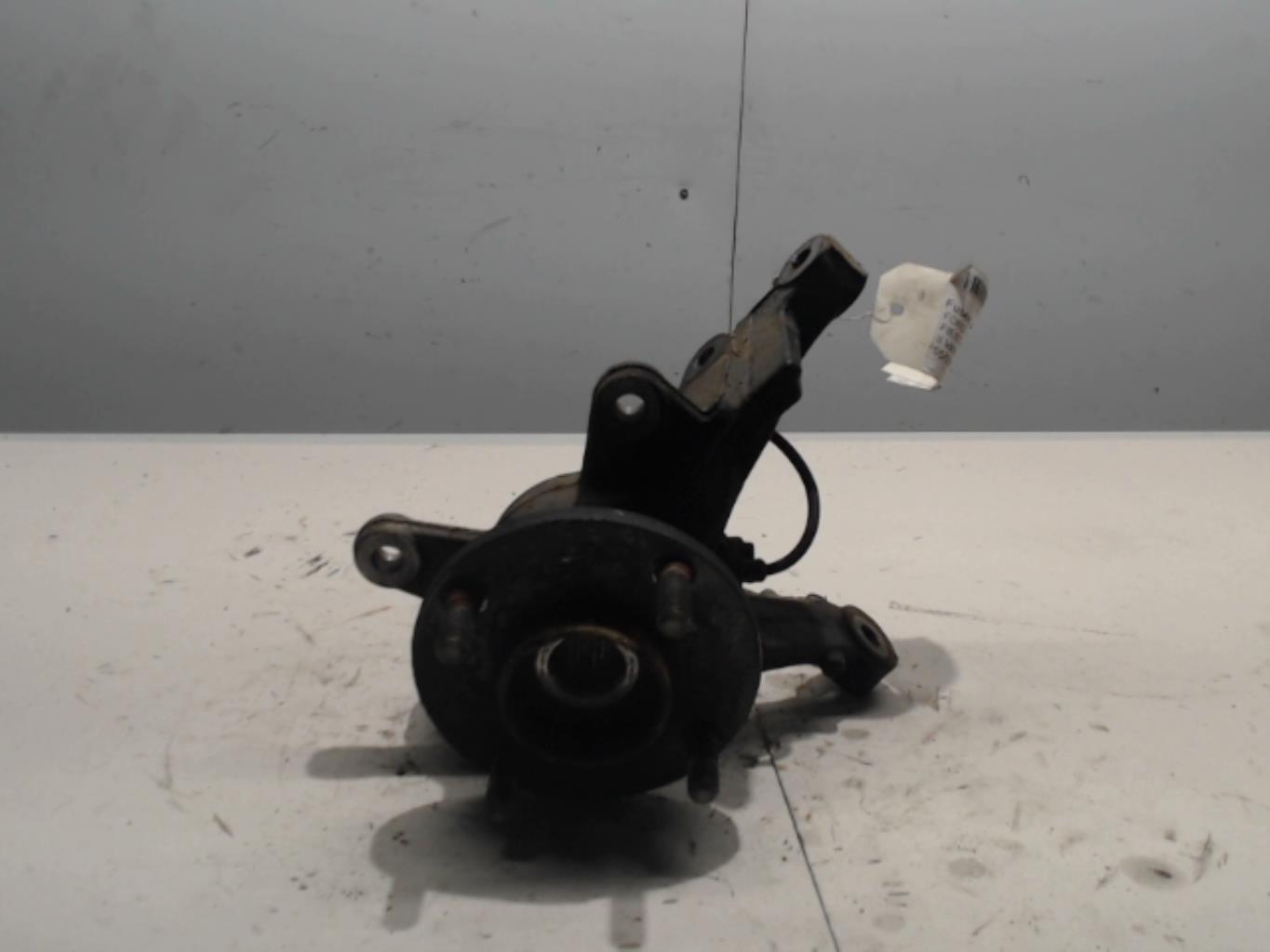 Fusee avant gauche FORD FIESTA 6 PHASE 1 Diesel - 1