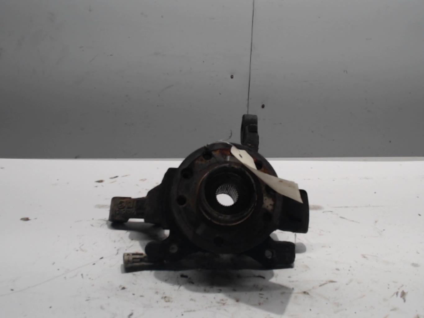 Fusee avant gauche OPEL ZAFIRA A PHASE 1 Diesel - 1