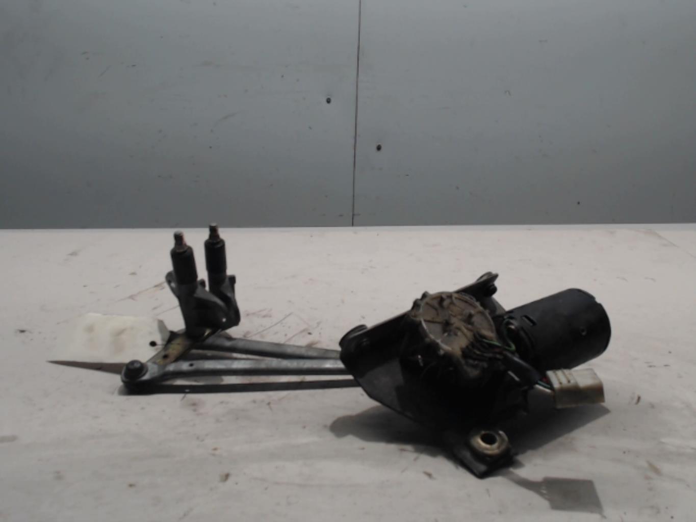 Moteur essuie glace avant -...