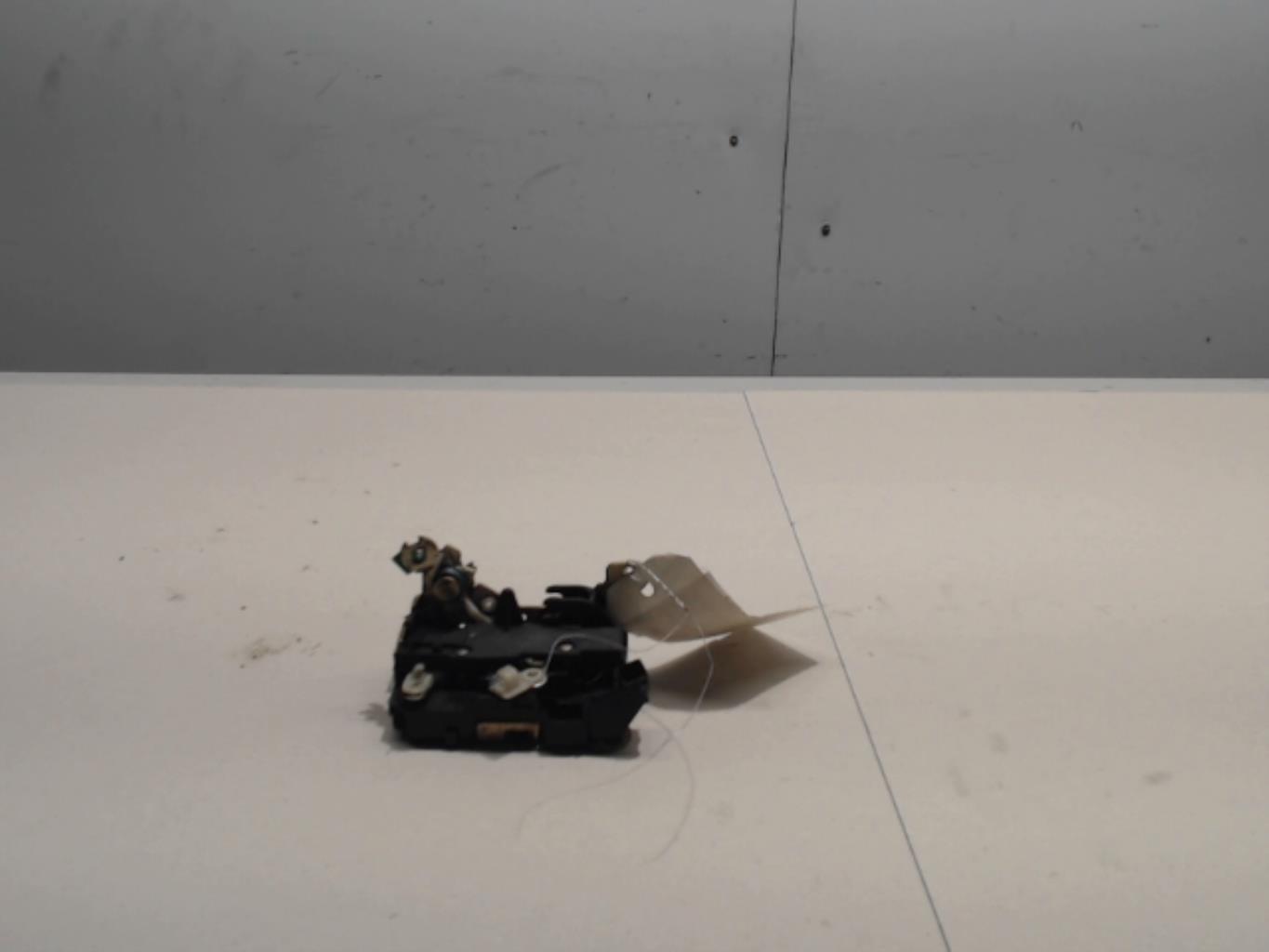 Serrure avant droit RENAULT CLIO 1 PHASE 2 Essence - 1