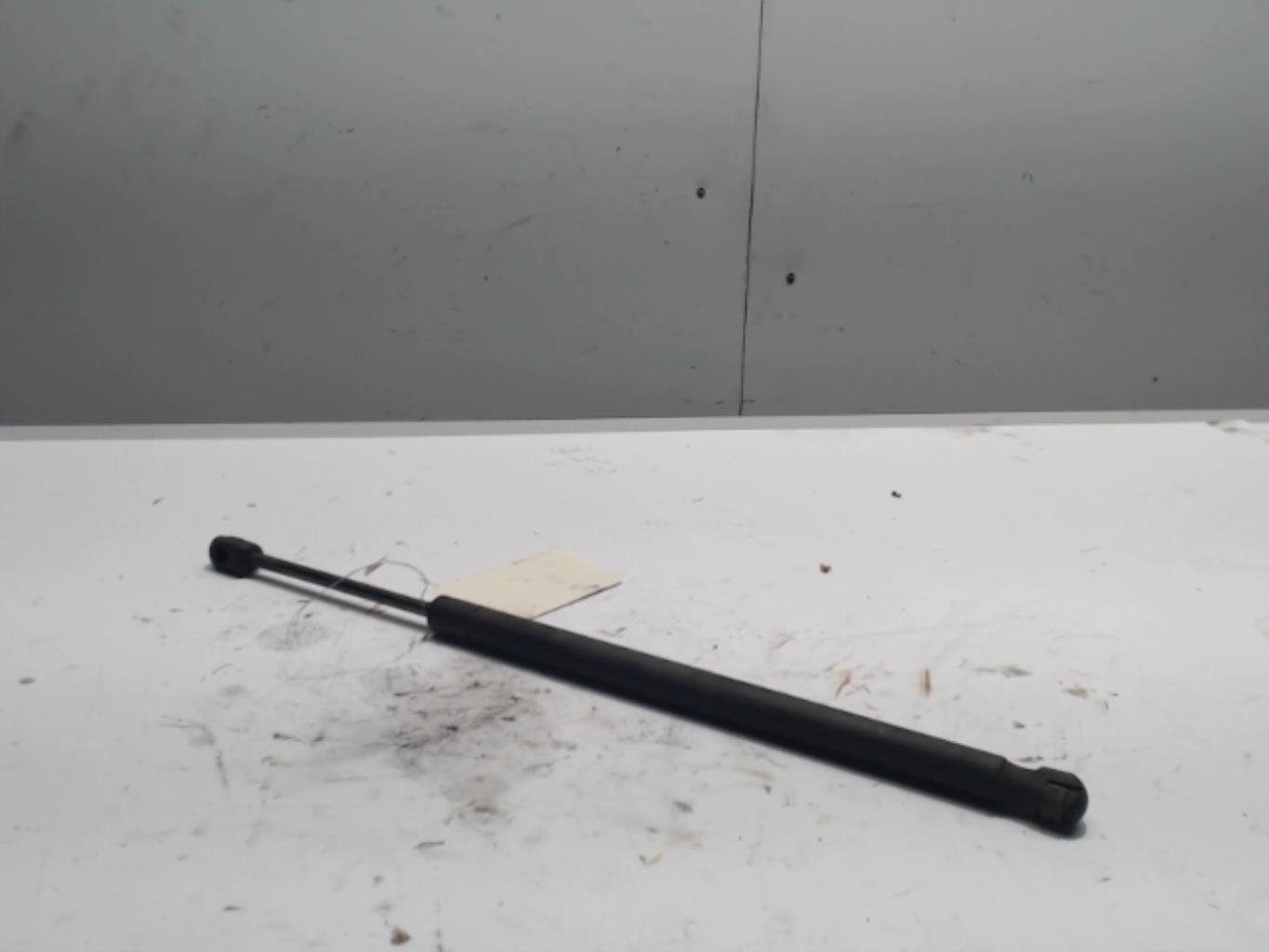 Verin de coffre droit FORD FOCUS 1 Diesel - 1