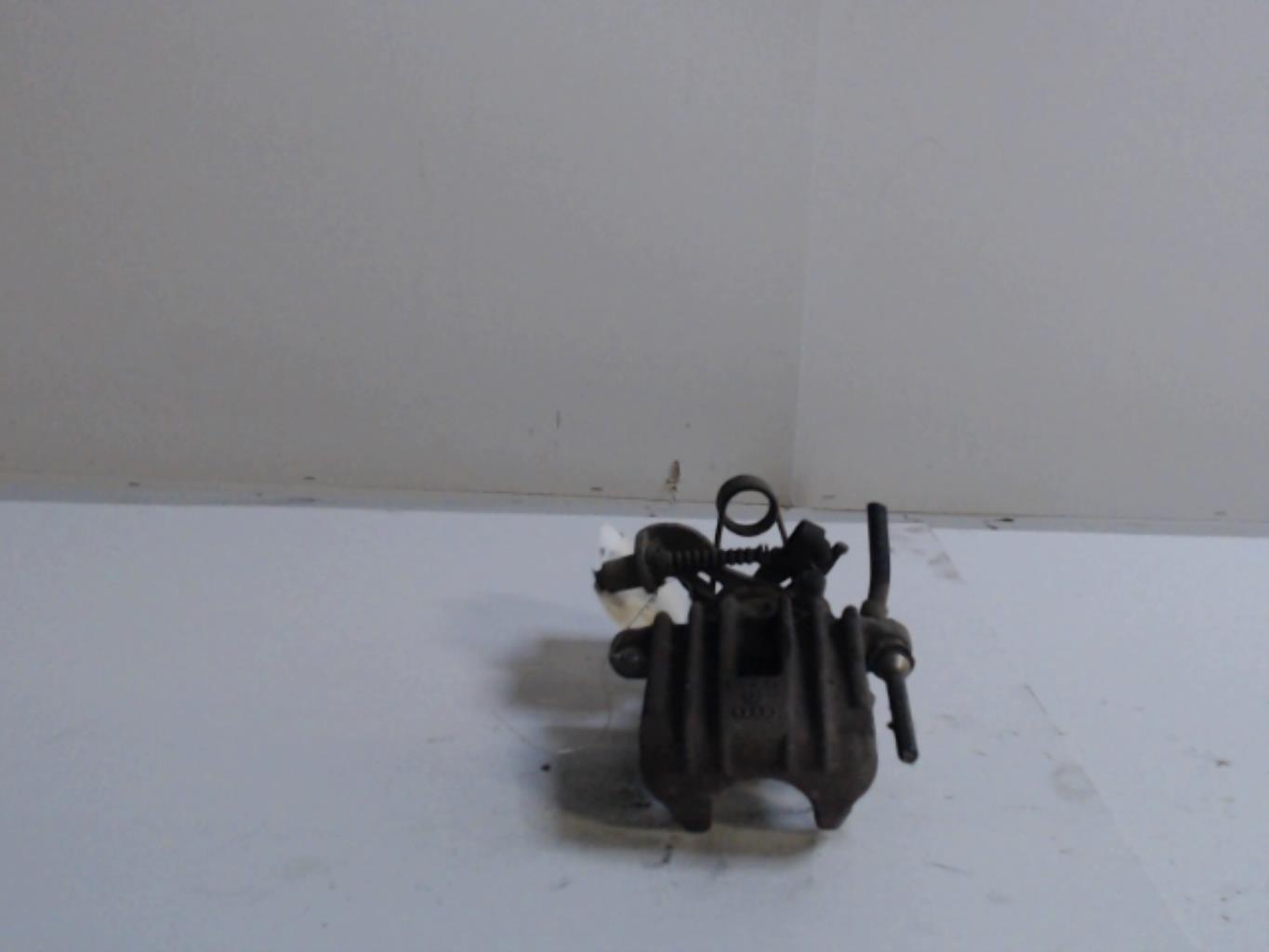 Etrier arriere droit (freinage) AUDI A4 2 AVANT PHASE 2 BREAK Diesel - 1