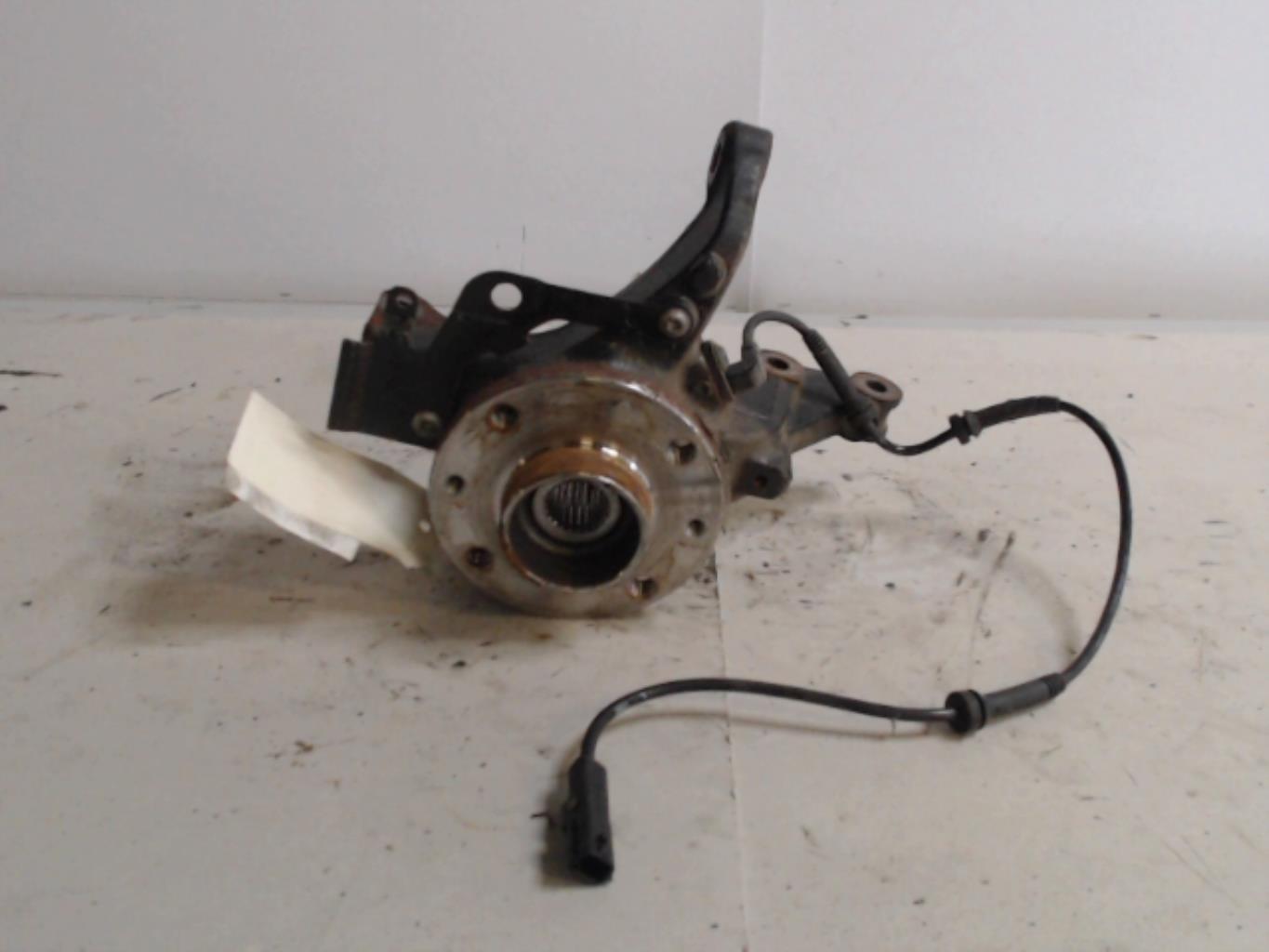 Fusee avant droit RENAULT CAPTUR 1 Essence - 1