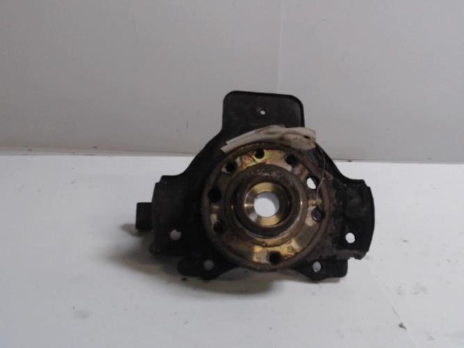 Fusee avant gauche - OPEL...
