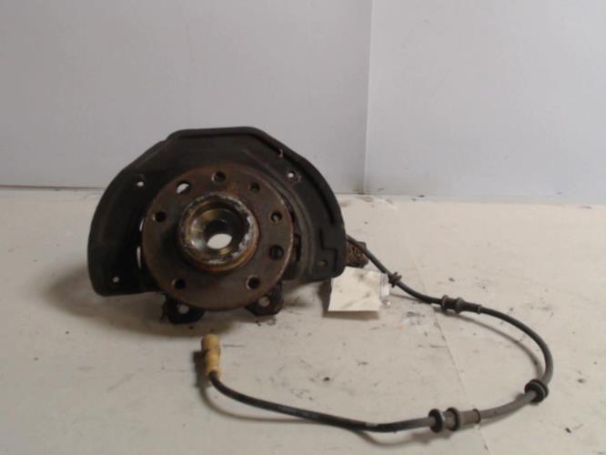 Fusee avant gauche - OPEL...