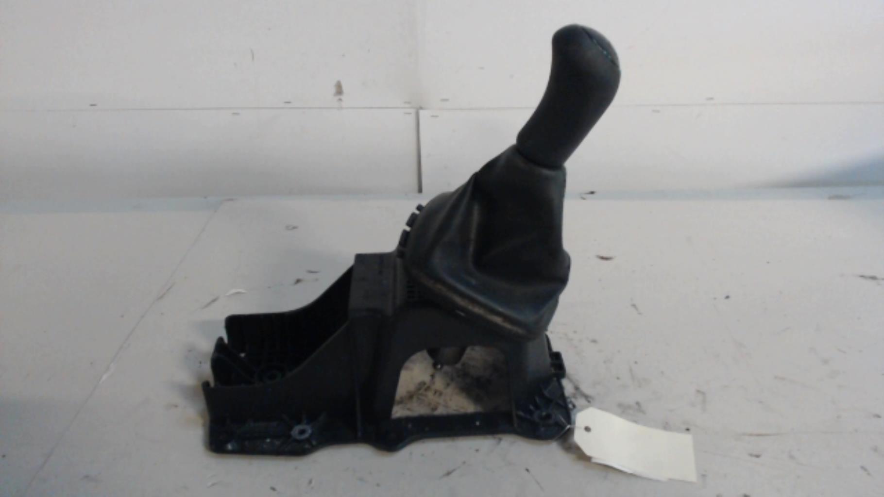 Levier de vitesses RENAULT MEGANE 3 PHASE 1 Diesel - 1