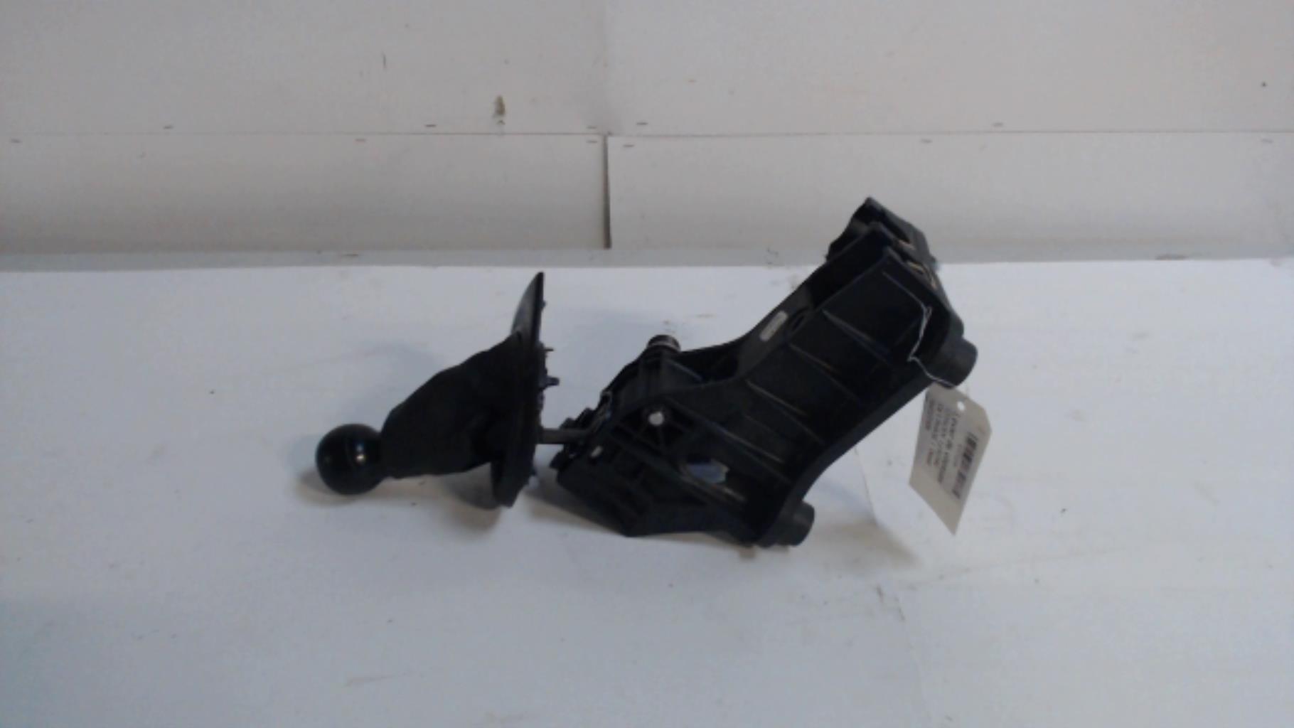 Levier de vitesses CITROEN C4 1 PHASE 1 Diesel - 1