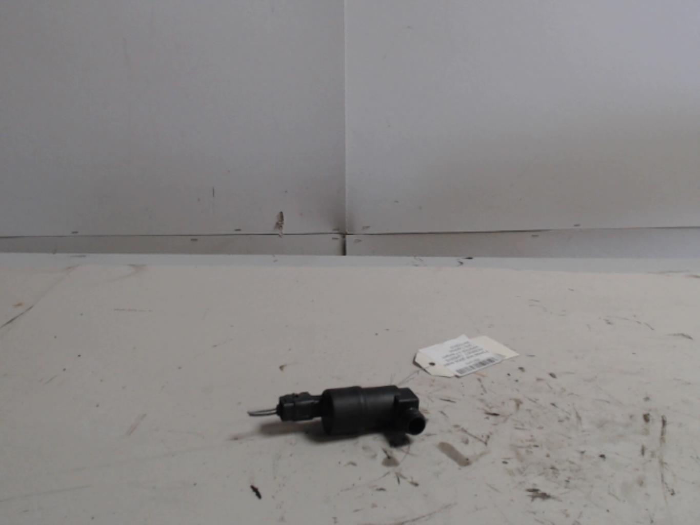 Pompe lave glace avant RENAULT MASTER 3  - 1