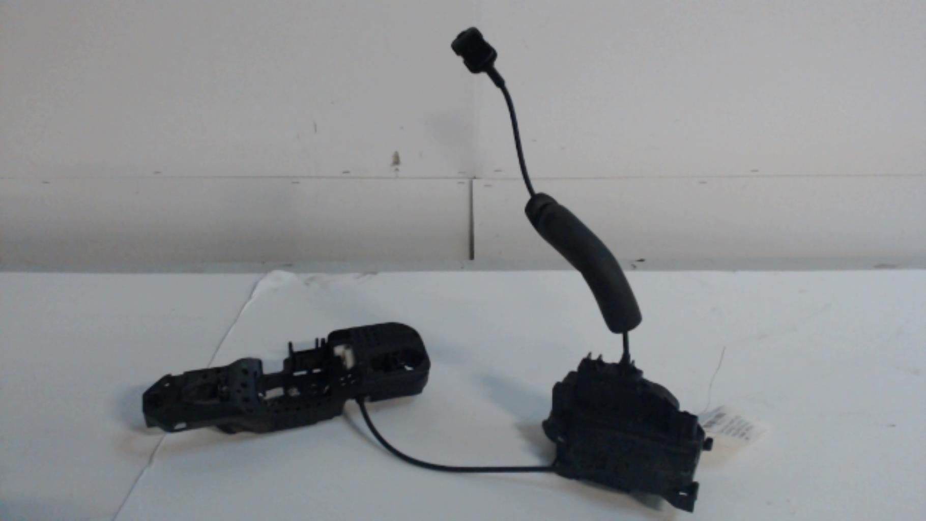 Serrure avant droit RENAULT MEGANE 3 PHASE 1 Diesel - 1