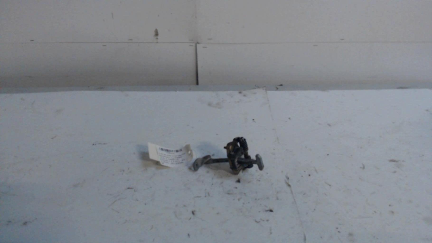 Arret de porte avant gauche RENAULT CLIO 2 CAMPUS PHASE 1 Diesel - 1