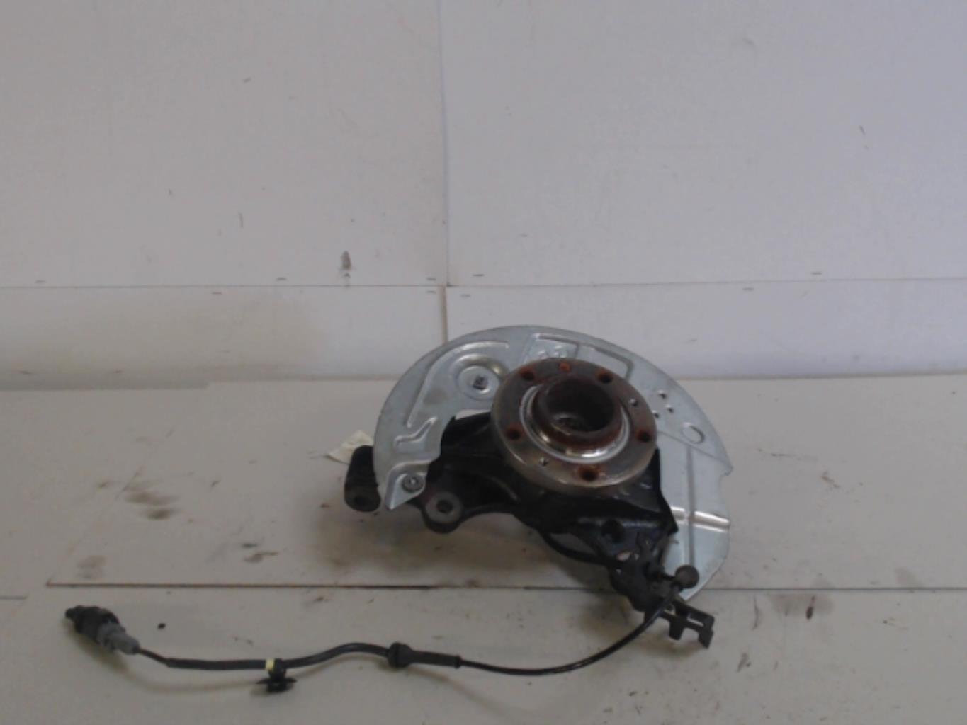 Fusee avant gauche PEUGEOT 308 2 PHASE 1  - 1