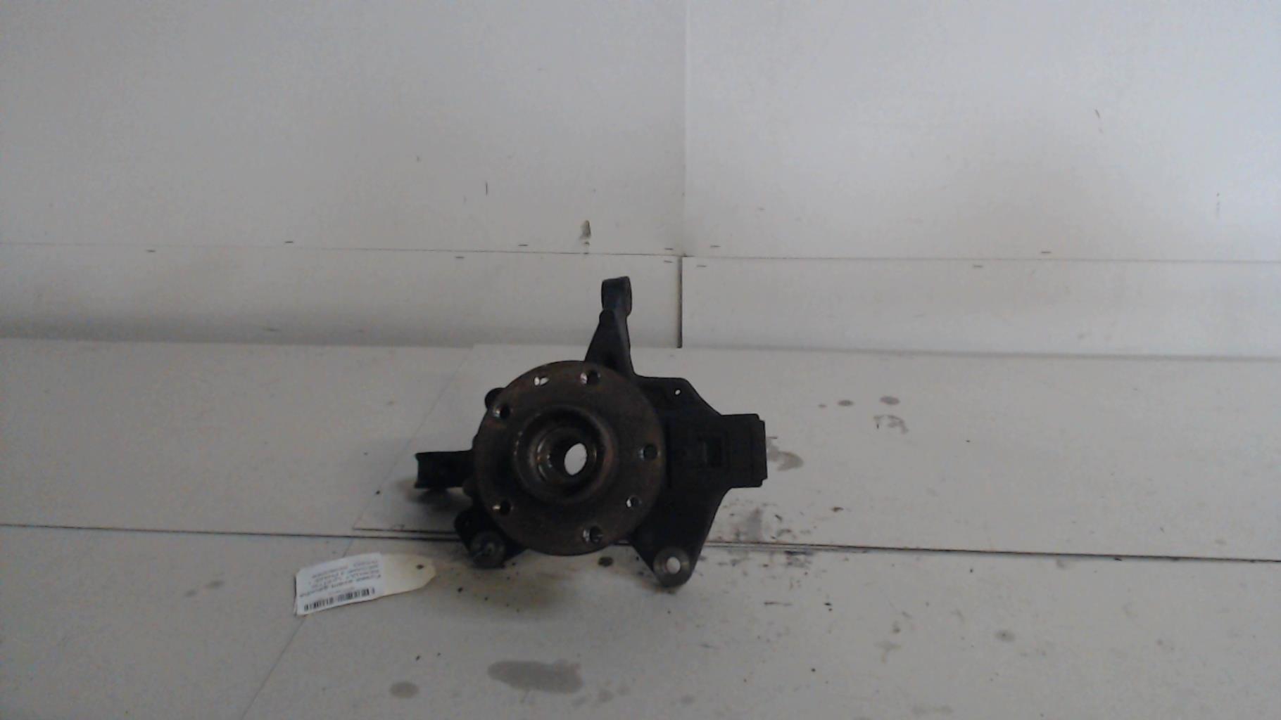 Fusee avant gauche RENAULT MEGANE 3 PHASE 1 Diesel - 1