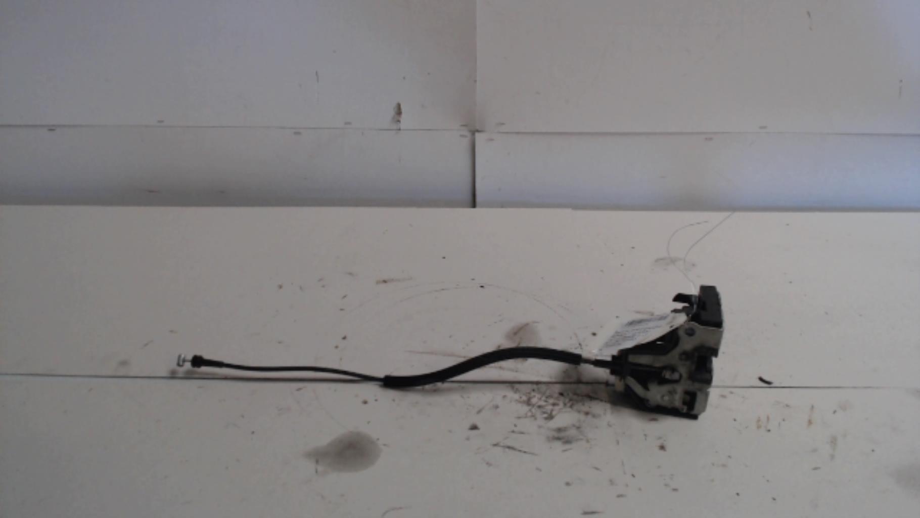 Serrure avant gauche RENAULT CLIO 2 PHASE 2 Diesel - 1