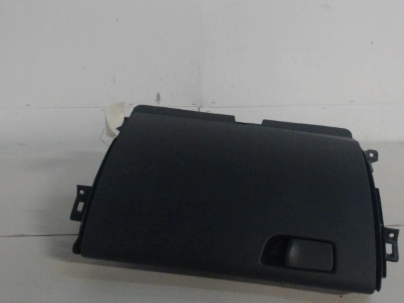 Boite a gants RENAULT MEGANE 4  - 1