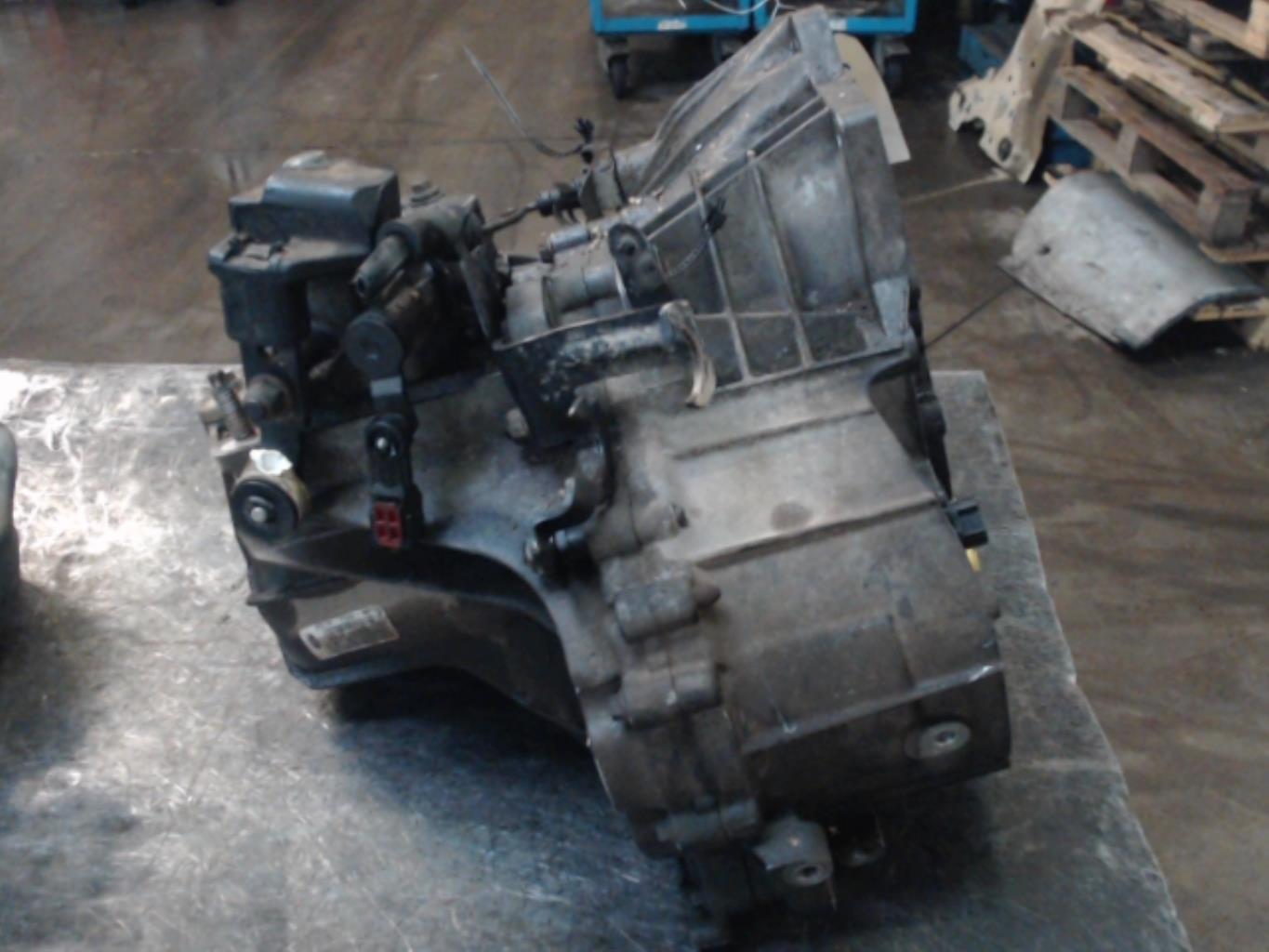 Boite de vitesses FORD COUGAR COUPE Essence - 1